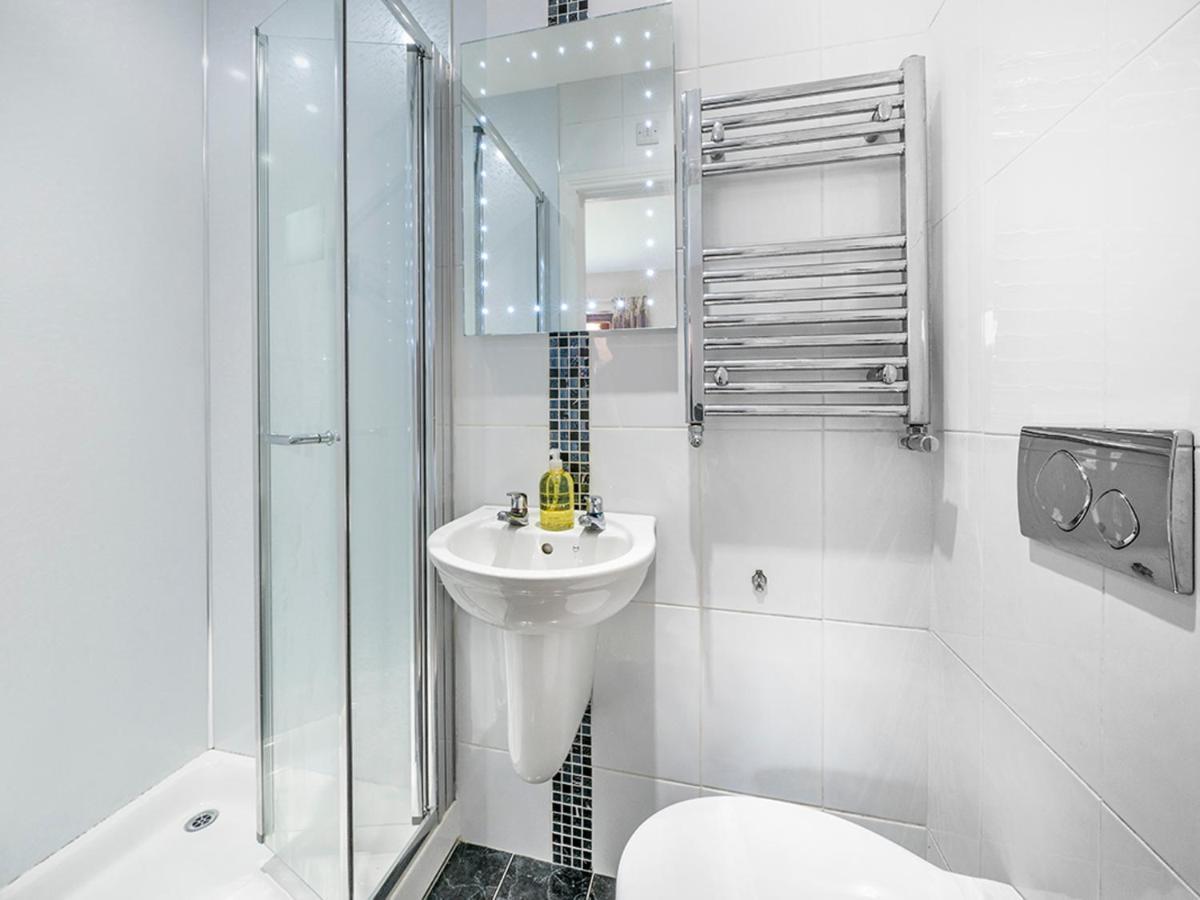 Pass The Keys Stunning 3 Bedroom Apt Leafy South Belfast With Lots Nearby Buitenkant foto