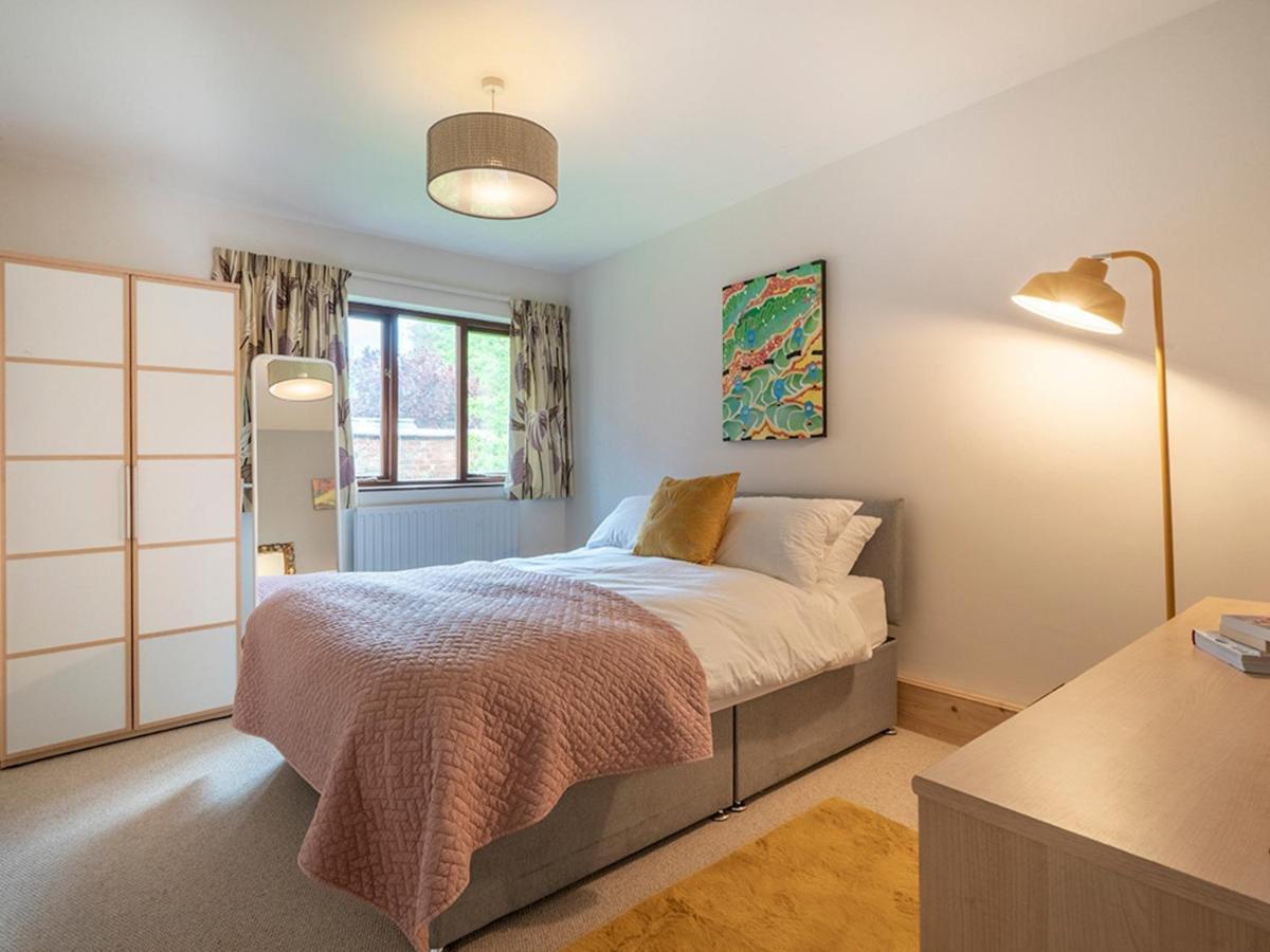 Pass The Keys Stunning 3 Bedroom Apt Leafy South Belfast With Lots Nearby Buitenkant foto