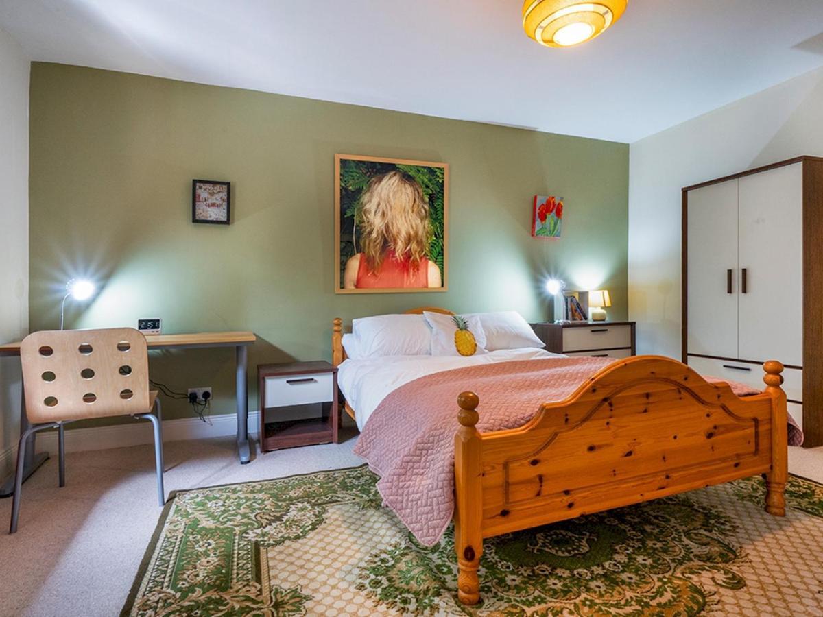Pass The Keys Stunning 3 Bedroom Apt Leafy South Belfast With Lots Nearby Buitenkant foto