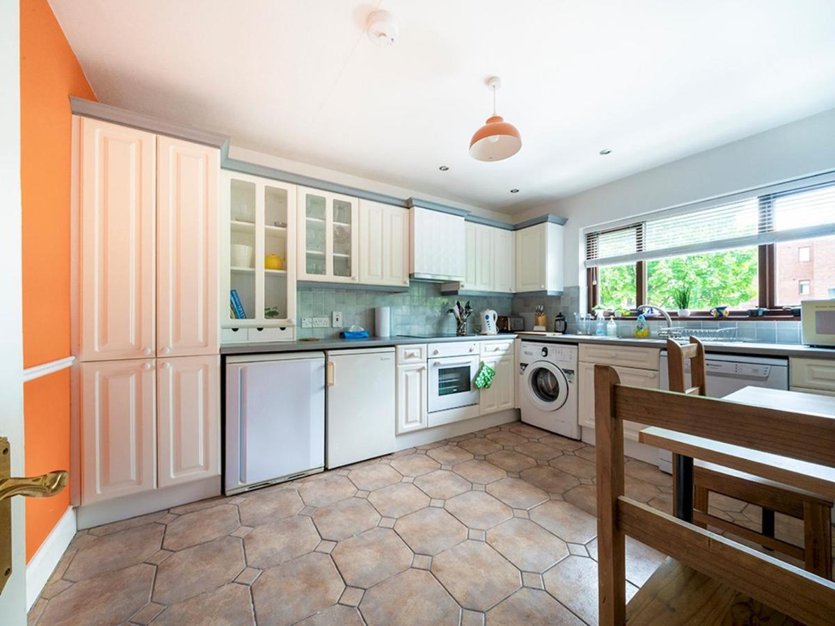 Pass The Keys Stunning 3 Bedroom Apt Leafy South Belfast With Lots Nearby Buitenkant foto